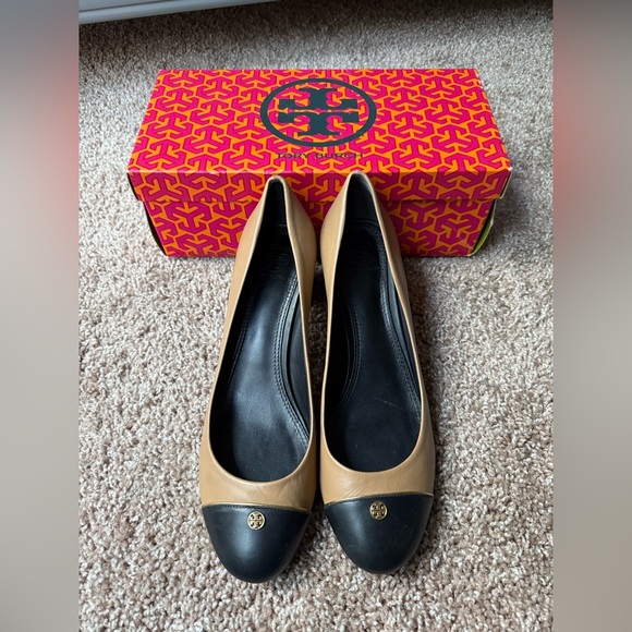 Tory Burch Black and Tan Block Heels - Picture 1 of 6